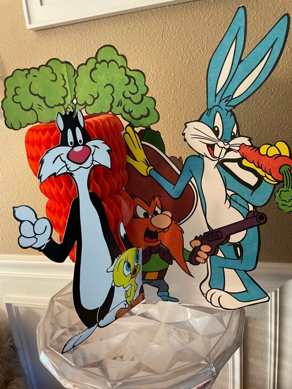 1977 Looney Tunes Carrot Honeycomb Table Centerpiece Bugs Yosemite Porky Sylvest